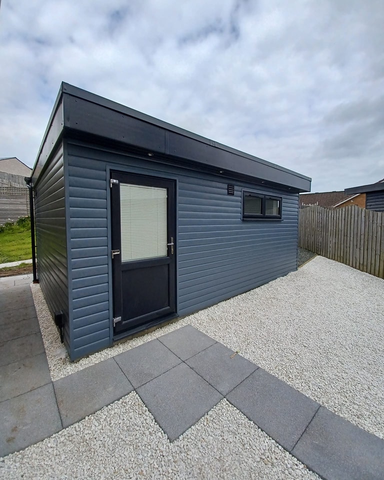 Garden rooms in Oldham